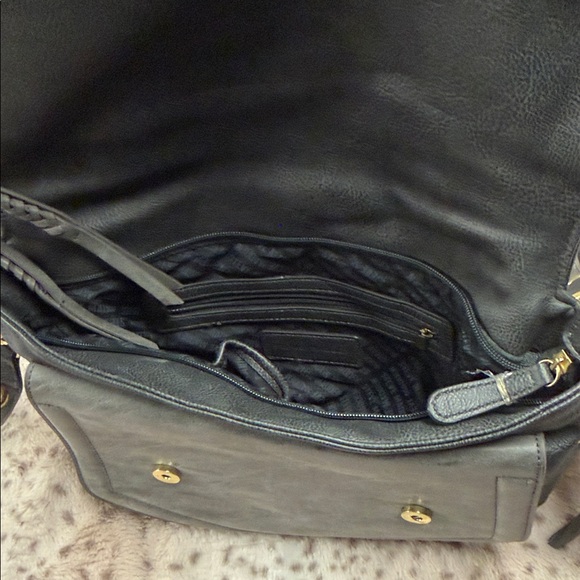 Steve Madden Black and Gray Crossbody Bag with Gold Accents - Picture 4 of 10